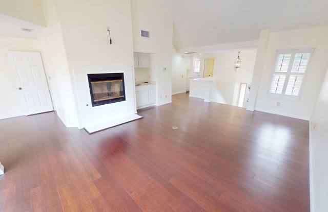 Spacious 3 bedroom | Cays with partial ocean views photos photos