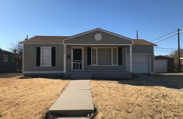 742 S La Salle Drive - 742 South La Salle Drive, Abilene, TX 79605