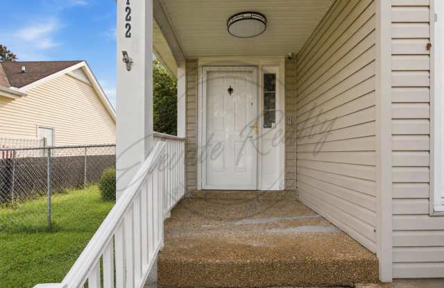 Beautiful Single-Level Home in Heritage Square – Fenced Backyard & Prime Madison Location! Gallery 3