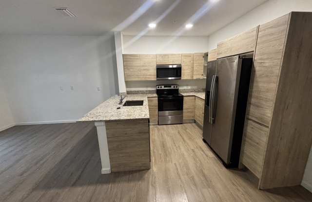 1209 Southstation Place Gallery 2