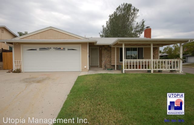 10146 Pinewood View - 10146 Pinewood View, Santee, CA 92071