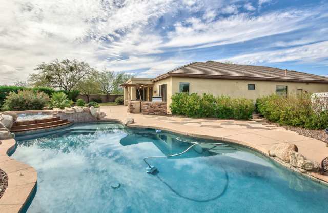 2211 W MORSE Court Gallery 4