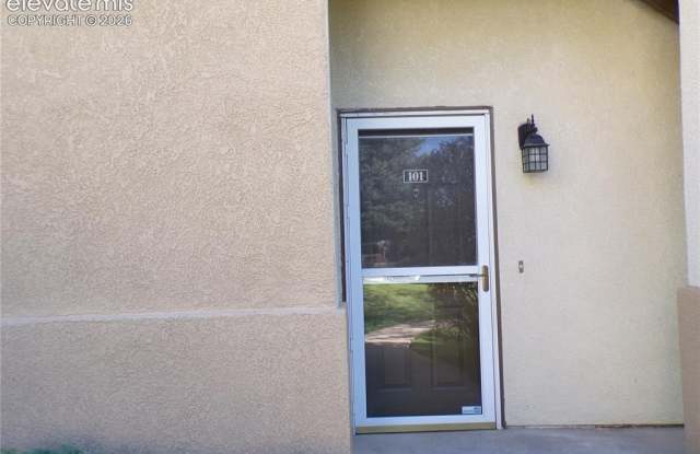 3815 Riviera Grove Gallery 2