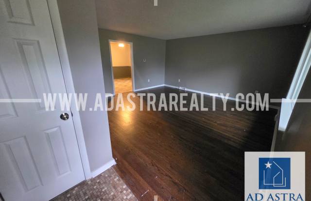 Nice and Affordable 3 Bedroom Duplex in Paola-Coming SOON!!! Gallery 4