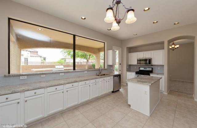Beautiful 4 bedroom home in Las Sendas! Gallery 2