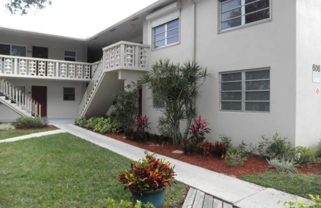 South Sea Apts - 606 South C Street, Lake Worth, FL 33460
