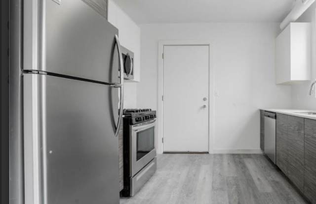 1706 West Glenlake Avenue photos photos