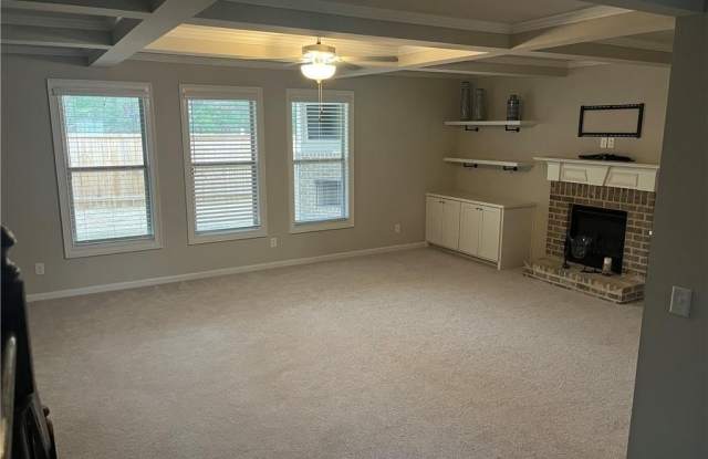 408 Elkhorn Glen Court Gallery 2