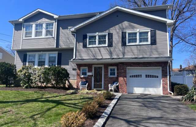 Stunning 4BR House in North Plainfield photos photos