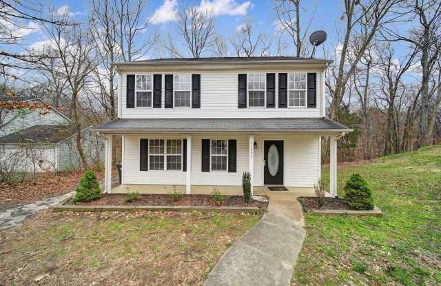 Lovely 4 Bed 2.5 Bath Home in University Area of Charlotte! - 11330 Astoria Drive, Charlotte, NC 28262 Lovely 4 Bed 2.5 Bath Home in University Area of Charlotte! - 11330 Astoria Drive, Charlotte, NC 28262