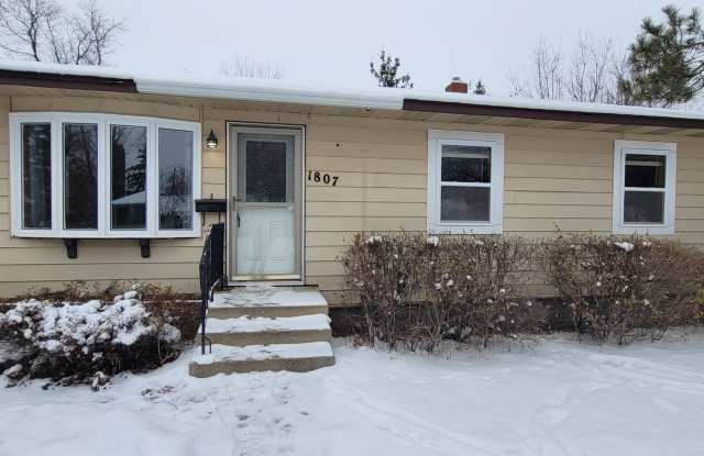 4 Bedroom 2 Bath Family Home photos photos