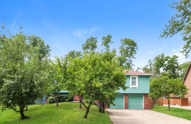 2908 Sweet Briar Drive - 2908 Sweet Briar Drive, Independence, MO 64057