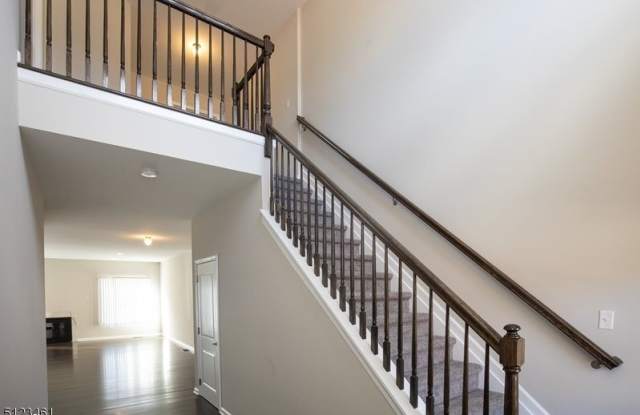 34 Arlene Court Gallery 2