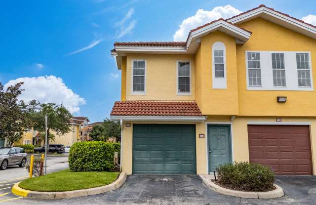 Beautiful 1 Bed 1 Bath with 1 car garage condo located in the gated Villanova at Hunters Creek community photos photos