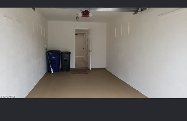 9423 Camelot Drive Gallery 4