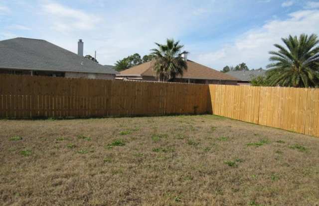 Easy access to Pensacola NAS & Perdido Key! photos photos
