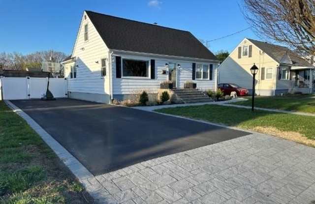 42 E Main Street photos photos