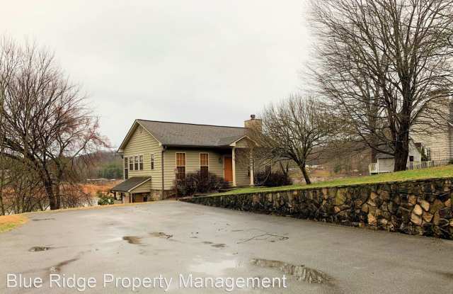 672 Lakeside Dock Drive Gallery 2
