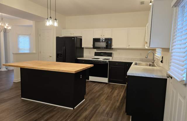 10741 Mountain Ash Dr Gallery 4