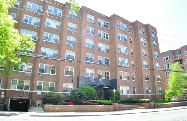 10 Lake Street - 10 Lake Street, White Plains, NY 10603