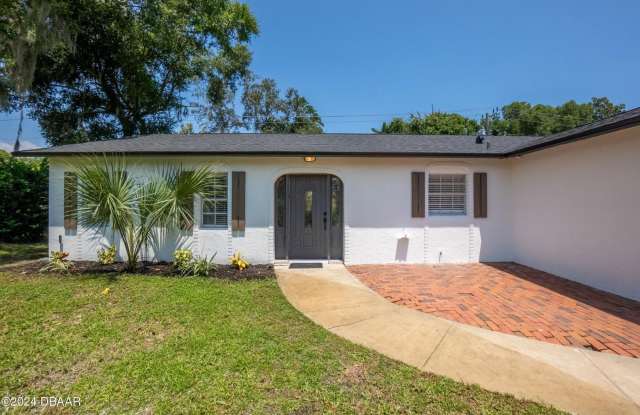 Spacious 3 bedroom Gallery 1