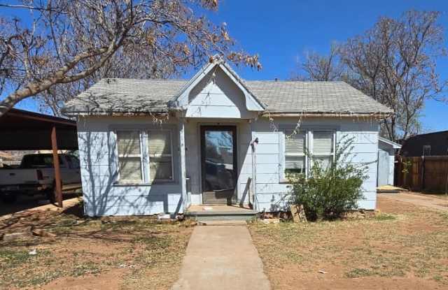 2814 1st Pl photos photos