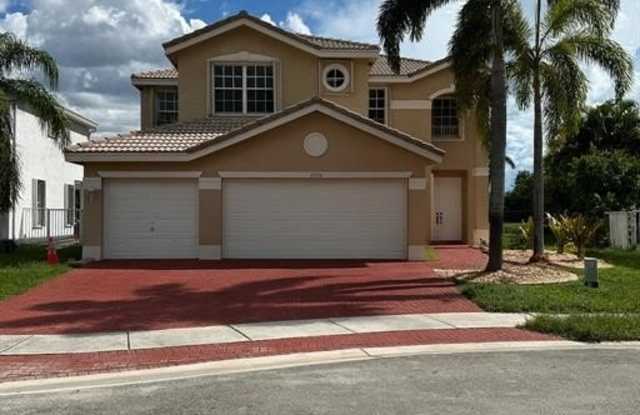 13376 SW 47th St photos photos