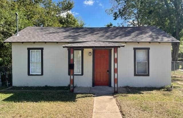 1121 Houston Street - 1121 Houston Street, Waco, TX 76704