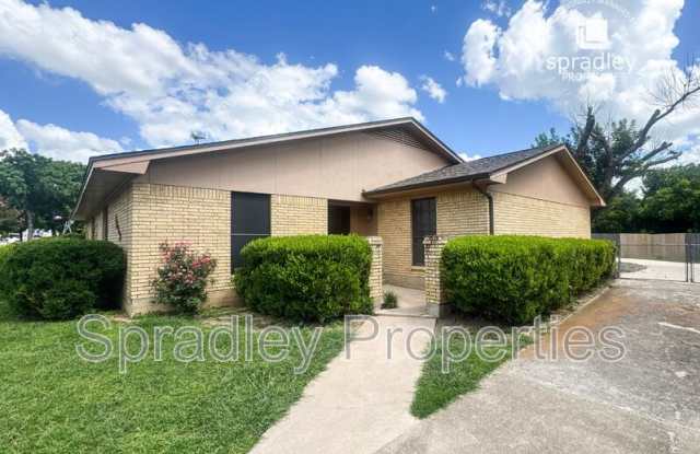 1803 Forest Trail photos photos