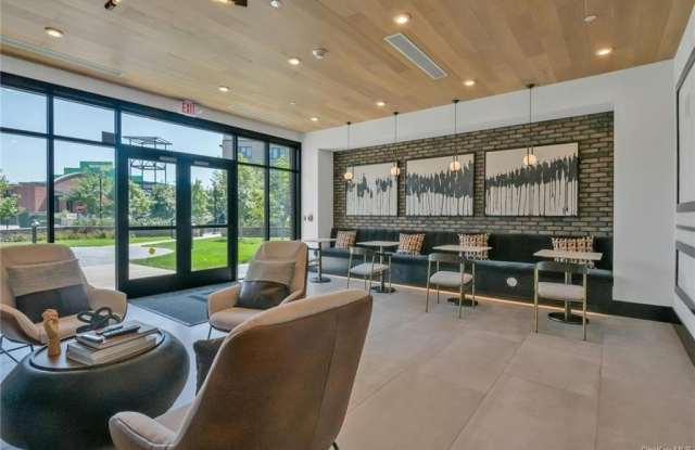 100 Legend Drive Gallery 4