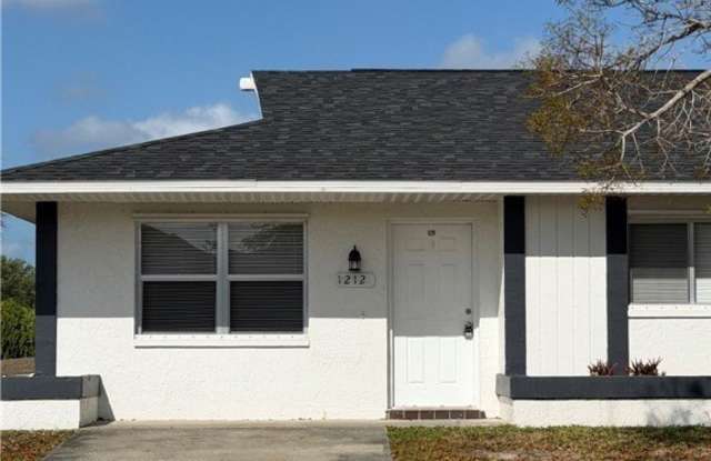 1212 SE 2nd Place photos photos