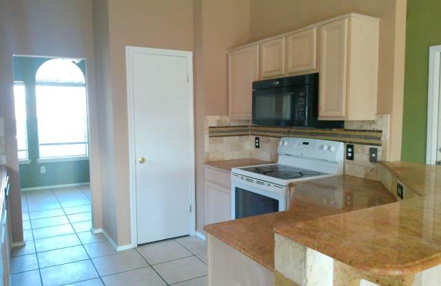 7818 Wolverine - 3/Bed 2/Bath - $1745/month Gallery 4