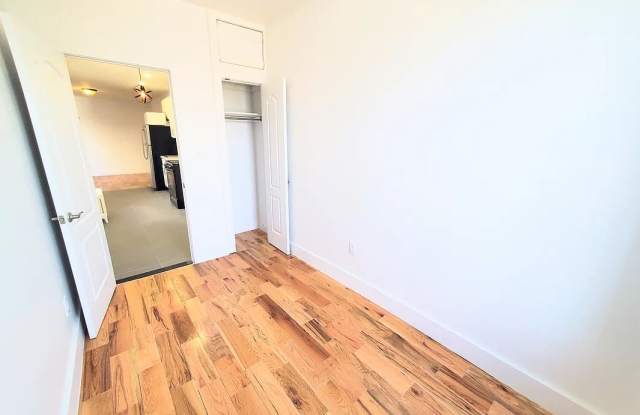 1145 39th St photos photos