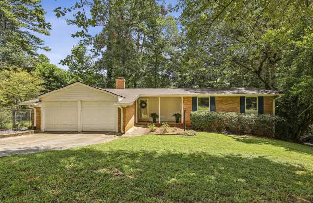 Charming Ranch Style Home With Spacious Basement in Brookhaven photos photos