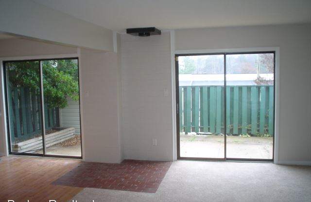 4609-D Grinding Stone Drive Gallery 4