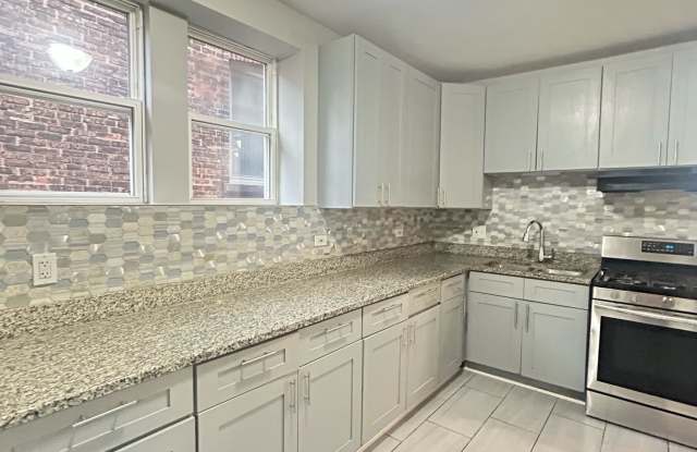 7653 South Essex Avenue - 2 photos photos 7653 South Essex Avenue - 2 photos photos