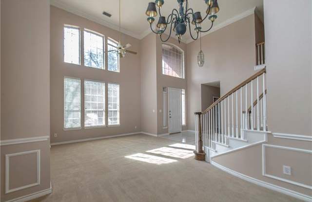 4900 Carolina Circle Gallery 3