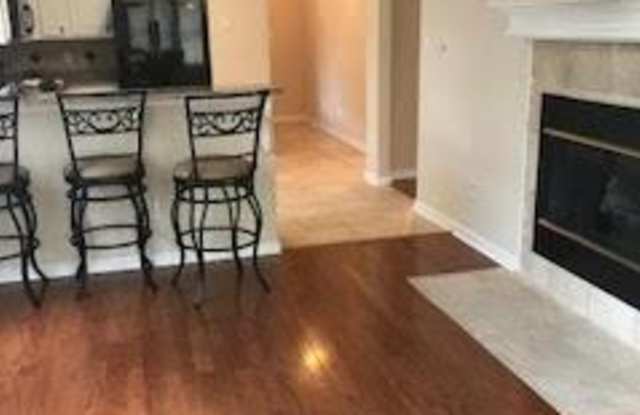 130 Biltmore Dr Gallery 3
