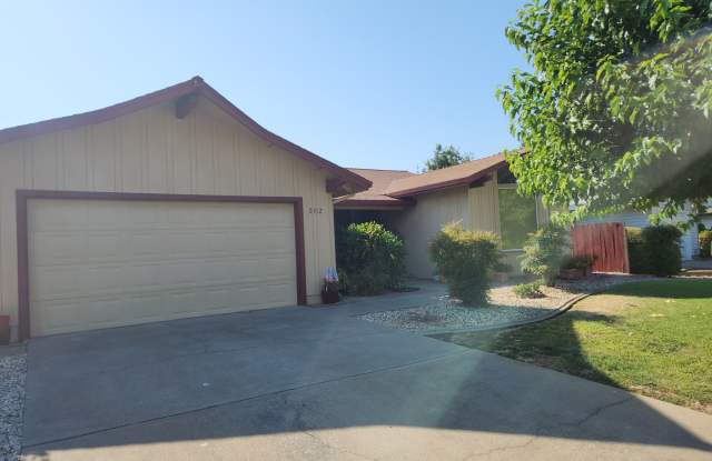 2912 Notre Dame Dr - Sacramento 95826 - 2912 Notre Dame Drive, Sacramento, CA 95826