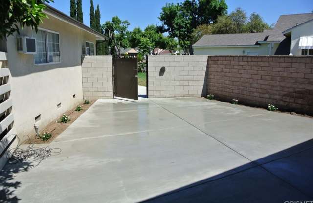 10328 Dempsey Avenue Gallery 2