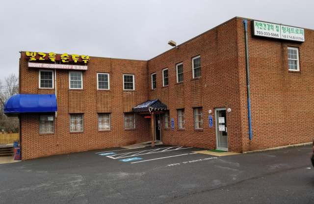 4121 CHATELAIN Road unit: 202 photos photos 4121 CHATELAIN Road unit: 202 photos photos