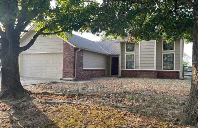 712 W 119th Pl photos photos