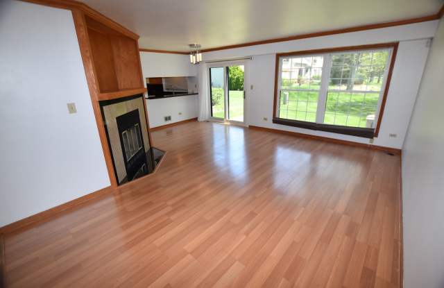 4475 Olmstead Drive Gallery 4
