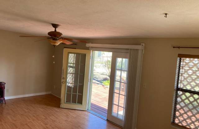 610 N Moline St photos photos