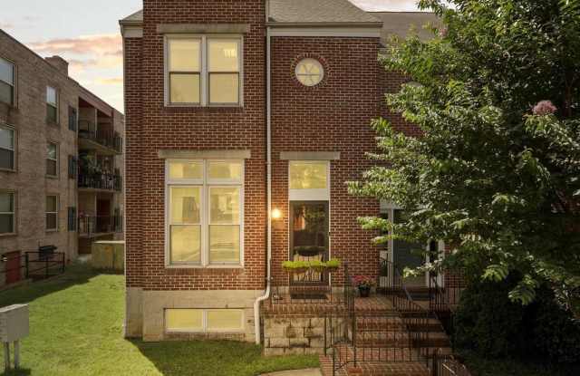 626 N PAYNE STREET photos photos