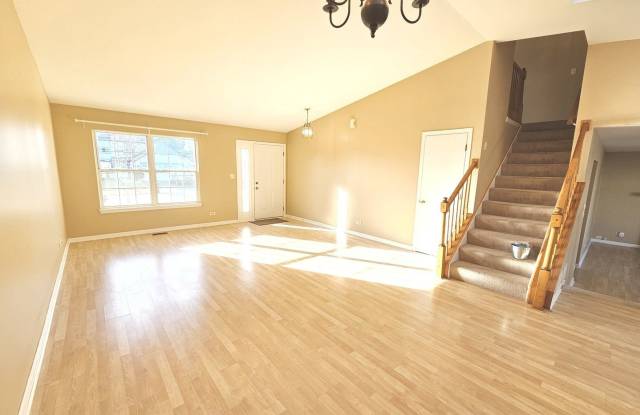 2315 N MEADOWS Lane Gallery 4
