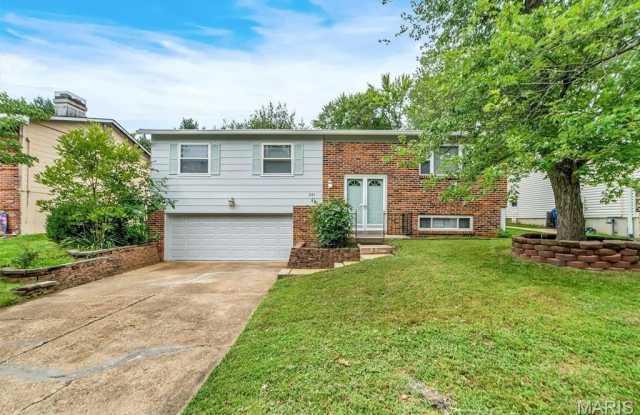 331 Sorrento Drive Gallery 2