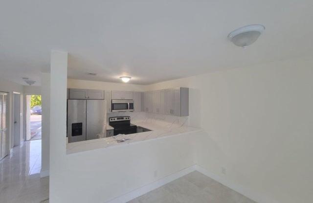 886 Crystal Lake Drive, Deerfield Beach, FL 33064 photos photos