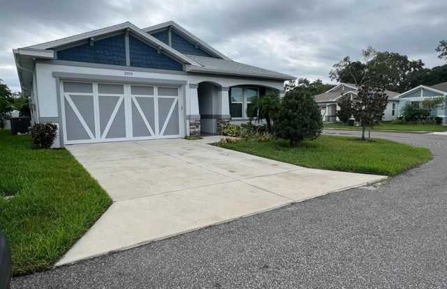 2065 PARAGON CIRCLE W photos photos
