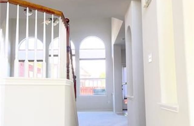 9300 Hunter Chase Drive Gallery 4